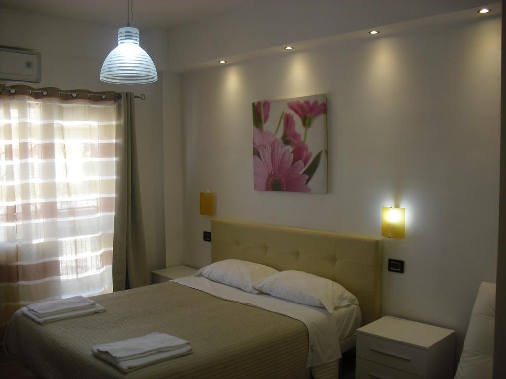 Luce Di Luna Luxury Suites Рим Экстерьер фото