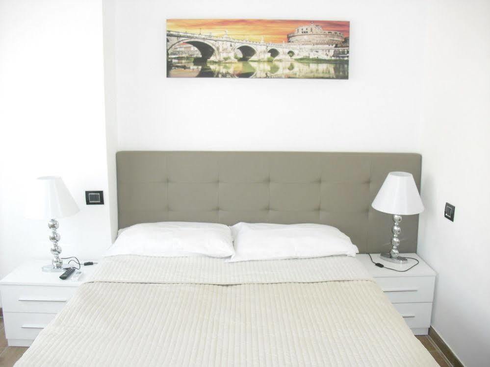Luce Di Luna Luxury Suites Рим Экстерьер фото